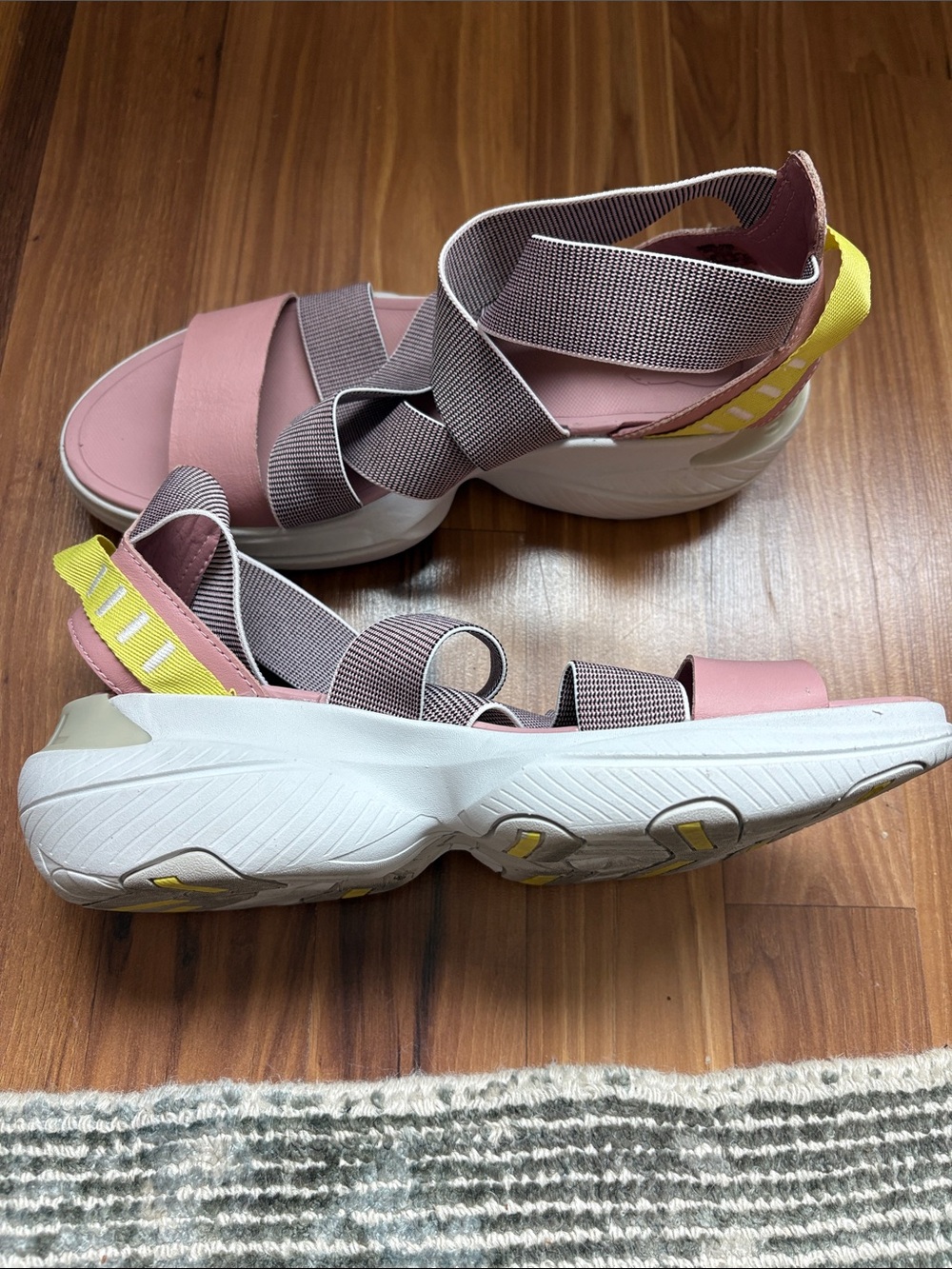 Women’s Pink Strappy Sport Sandals Sorel - Picture 2 of 6